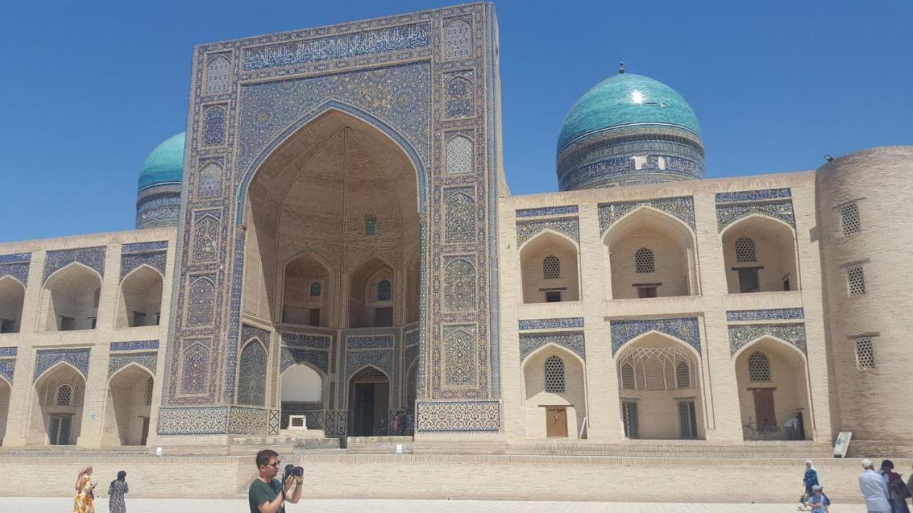 Hostel & Guest House Sim Sim Near The Church Samarkand Exterior photo